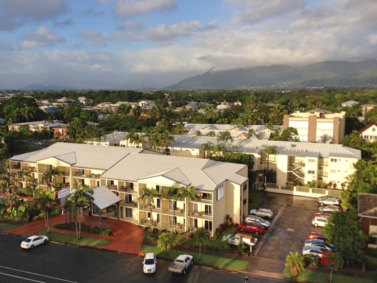 Cairns Queenslander Hotel & Apartments Exterior foto